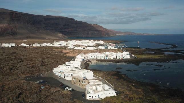 El Charco Apartment Orzola Luaran gambar