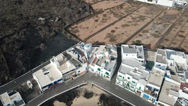 El Charco Apartment Orzola Luaran gambar